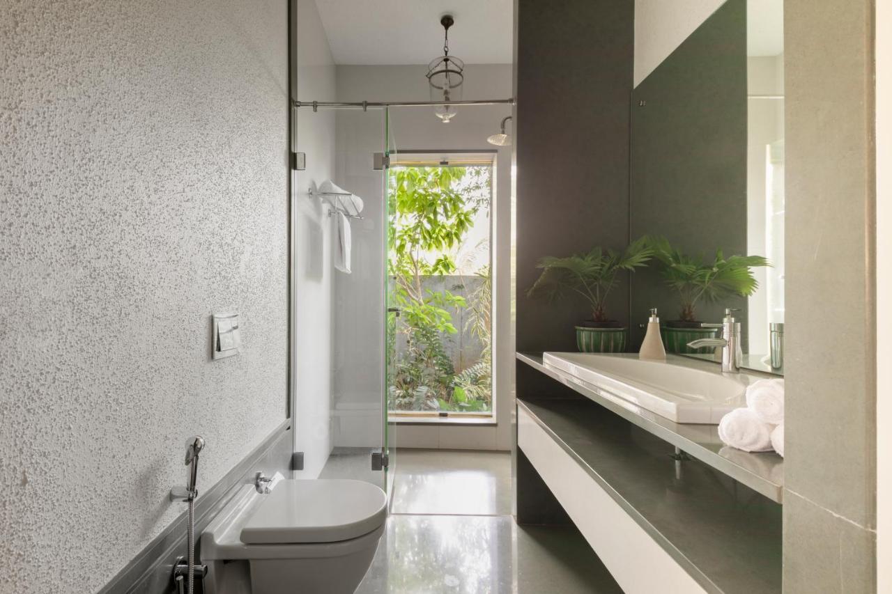 Villa Magnolia By Lohono Stays อลีบาก ภายนอก รูปภาพ